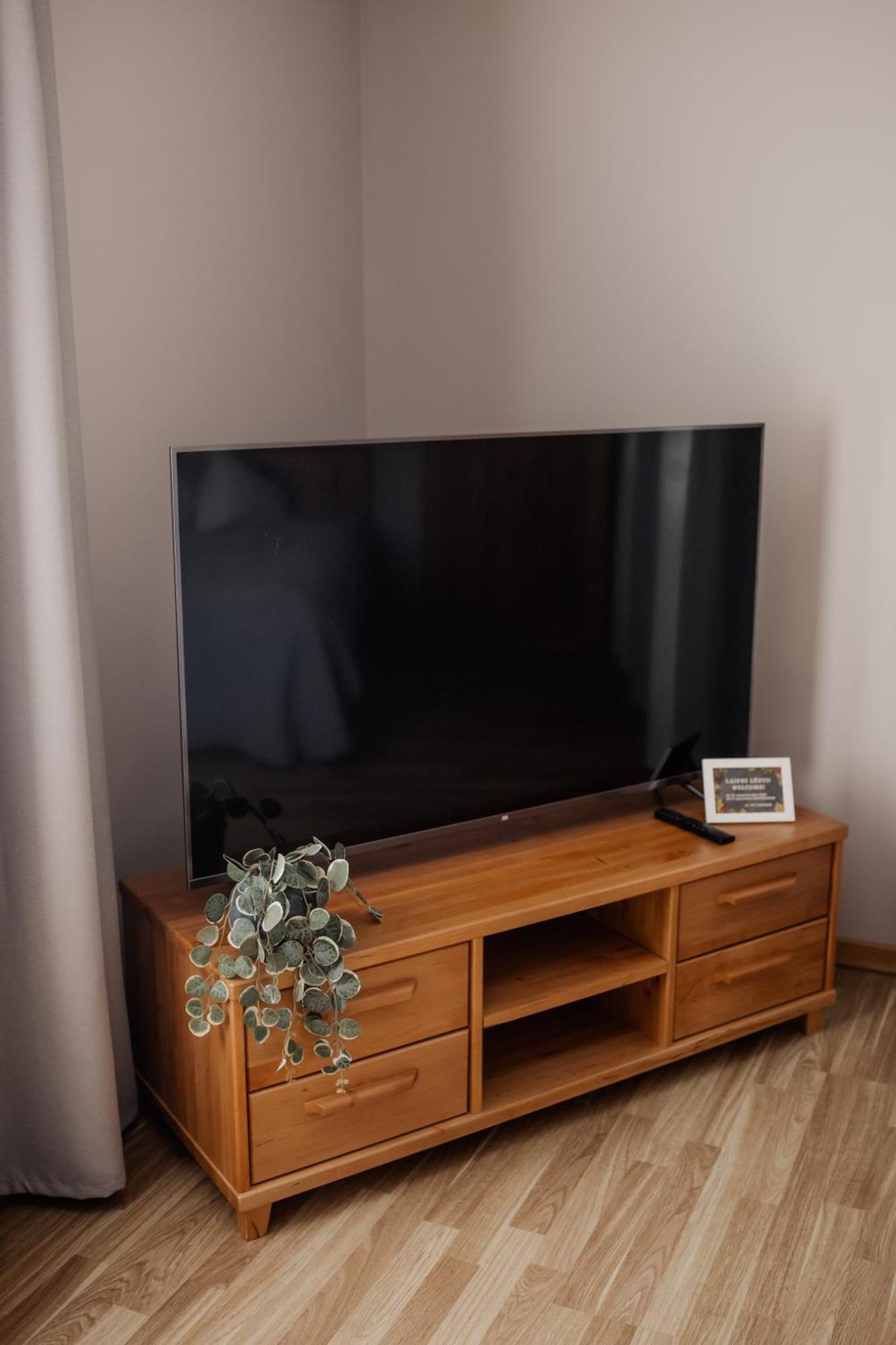 Saules Iela 2A Aparthotel Saldus ภายนอก รูปภาพ