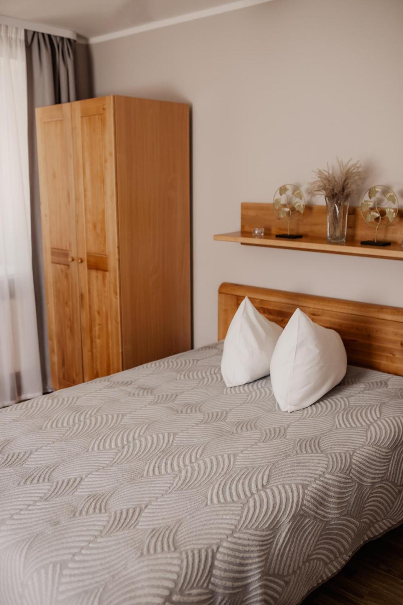 Saules Iela 2A Aparthotel Saldus ภายนอก รูปภาพ
