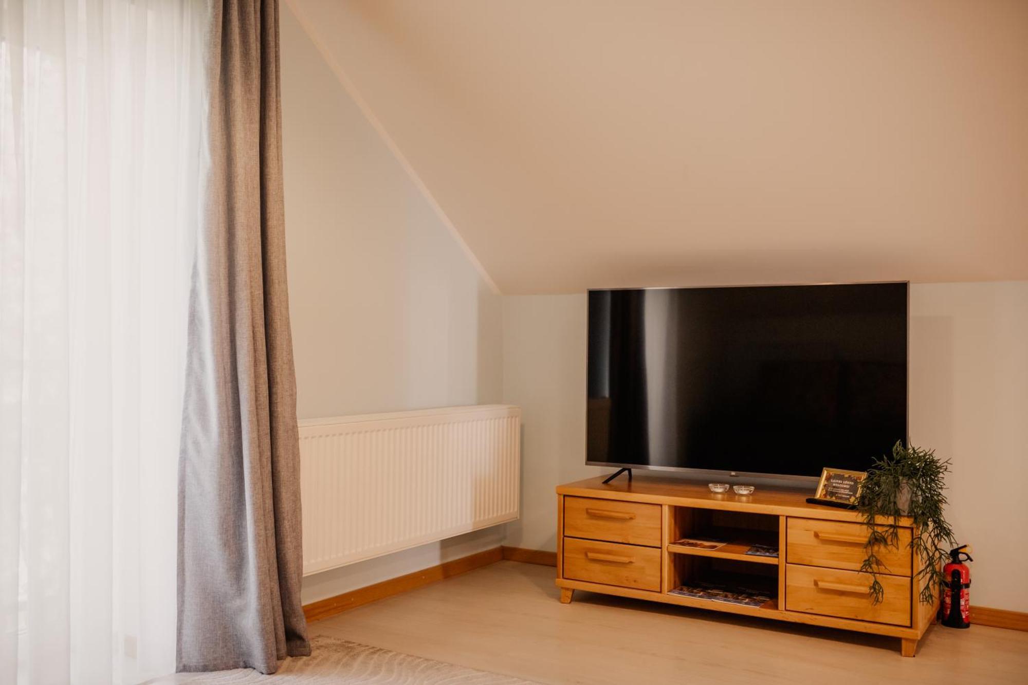 Saules Iela 2A Aparthotel Saldus ห้อง รูปภาพ